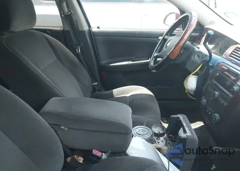 2010 Chevrolet Impala Lt z USA, uszkodzony, nr VIN 2G1WB5EK4A1175751